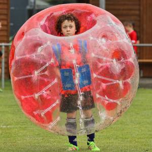 Elia am 2. Bubble Fussball Turnier des FC Hitzkirch auf dem Sportplatz Hegler Hitzkirch.