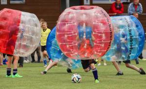 Elia, der "Ruud Gullit" von Sulz/LU am 2. Bubble Fussball Turnier des FC Hitzkirch auf dem Sportplatz Hegler Hitzkirch.