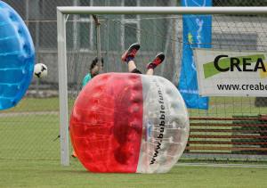 Kopfballtor am 2. Bubble Fussball Turnier des FC Hitzkirch auf dem Sportplatz Hegler Hitzkirch.
