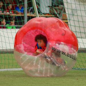 Elia, der "Ruud Gullit" von Sulz/LU am 2. Bubble Fussball Turnier des FC Hitzkirch auf dem Sportplatz Hegler Hitzkirch.