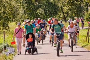 Spazieren mit Buggie (Photo by: www.studhalter.org)