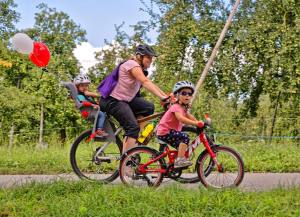 Kindersitz und Kindervelo (Photo by: www.studhalter.org)