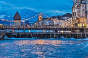 Reusswehr, Reussbrücke und Kapellturm