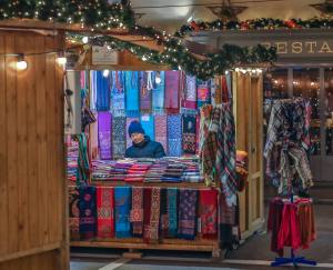 Weihnachtsmarkt rund um den Franziskanerplatz (Franziskanerkirche)