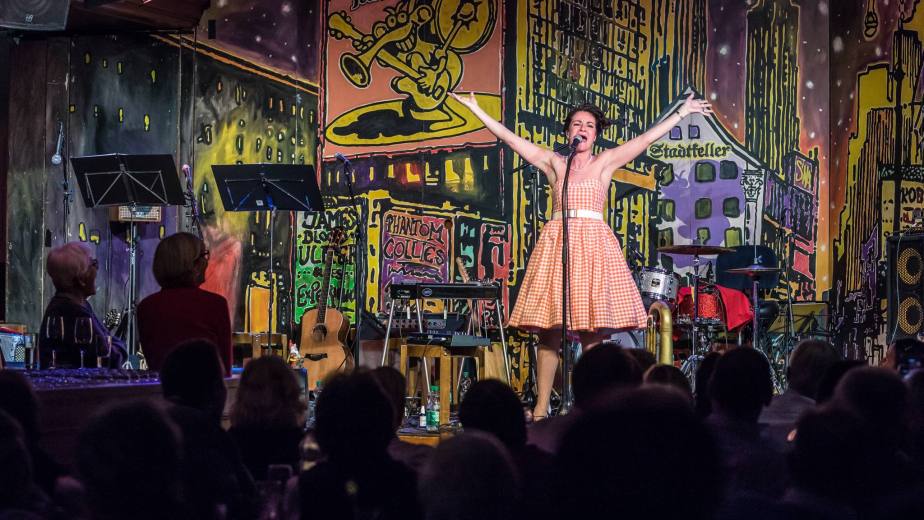 Frölein Da Capo im&nbsp;Keller…