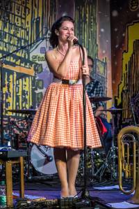 Abendessen und Konzert/Show mit Frölein da Capo und Band QUERBEET im Stadtkeller Luzern.