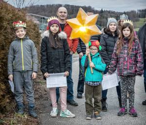 Sternsinger aus Gelfingen, unterwegs zu den umliegenden Bauernhöfen.
